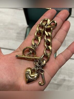 Juicy Couture Gold Chain Link Heart Toggle Bracelet J Charm Jewelry with box